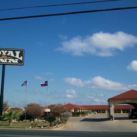 Royal Inn Pearsall Экстерьер фото