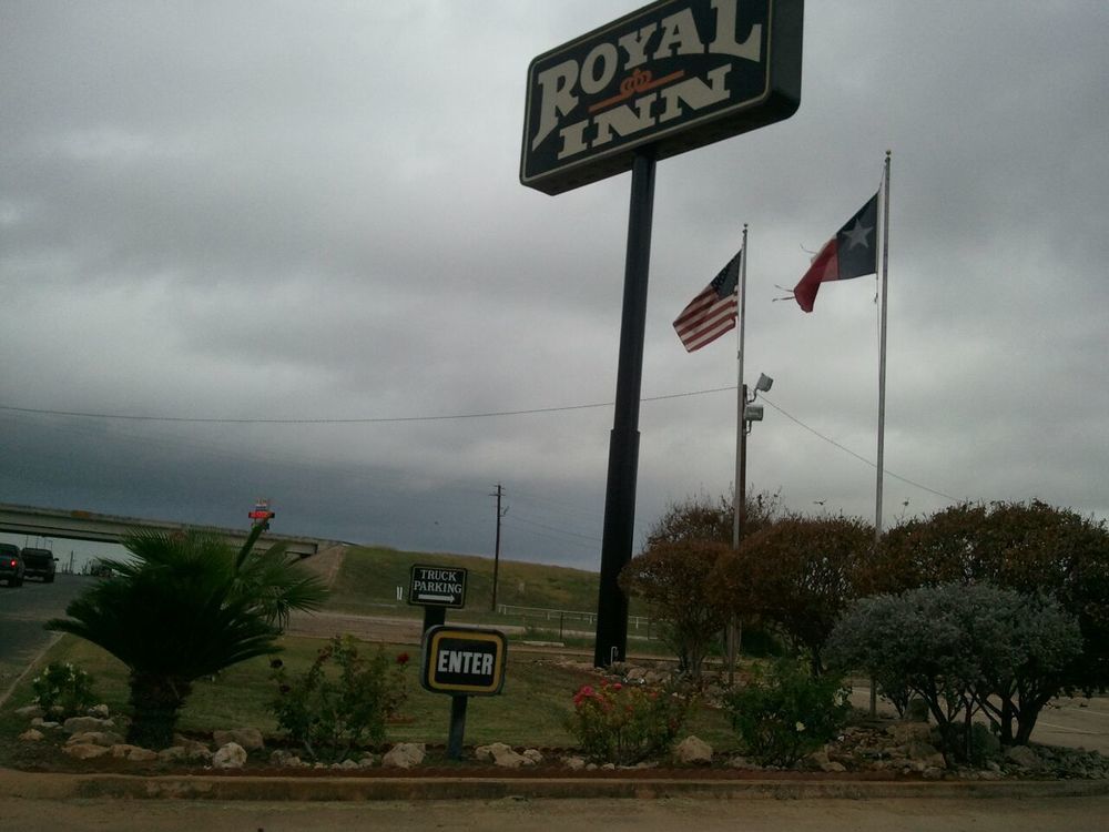 Royal Inn Pearsall Экстерьер фото